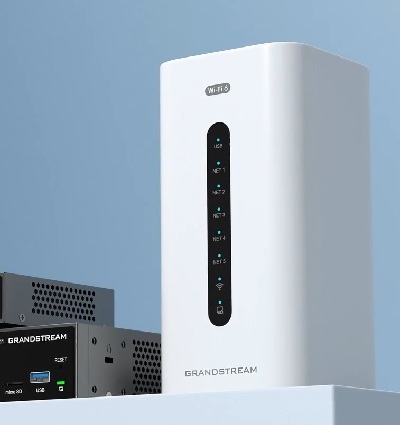 Grandstream GCC6010W Todo en uno, Conmutador UCM IP PBX Voz, Video y Colaboración Avanzada, Firewall avanzado con IA, Ruteador VPN de 3 Gbps, Switch 5 Puertos Gigabit configurables WAN/LAN y más con WiFi 6 de 3 Antenas, 3 Puertos WAN máximo, WAN Balanceador de cargas o en caso de falla Failover